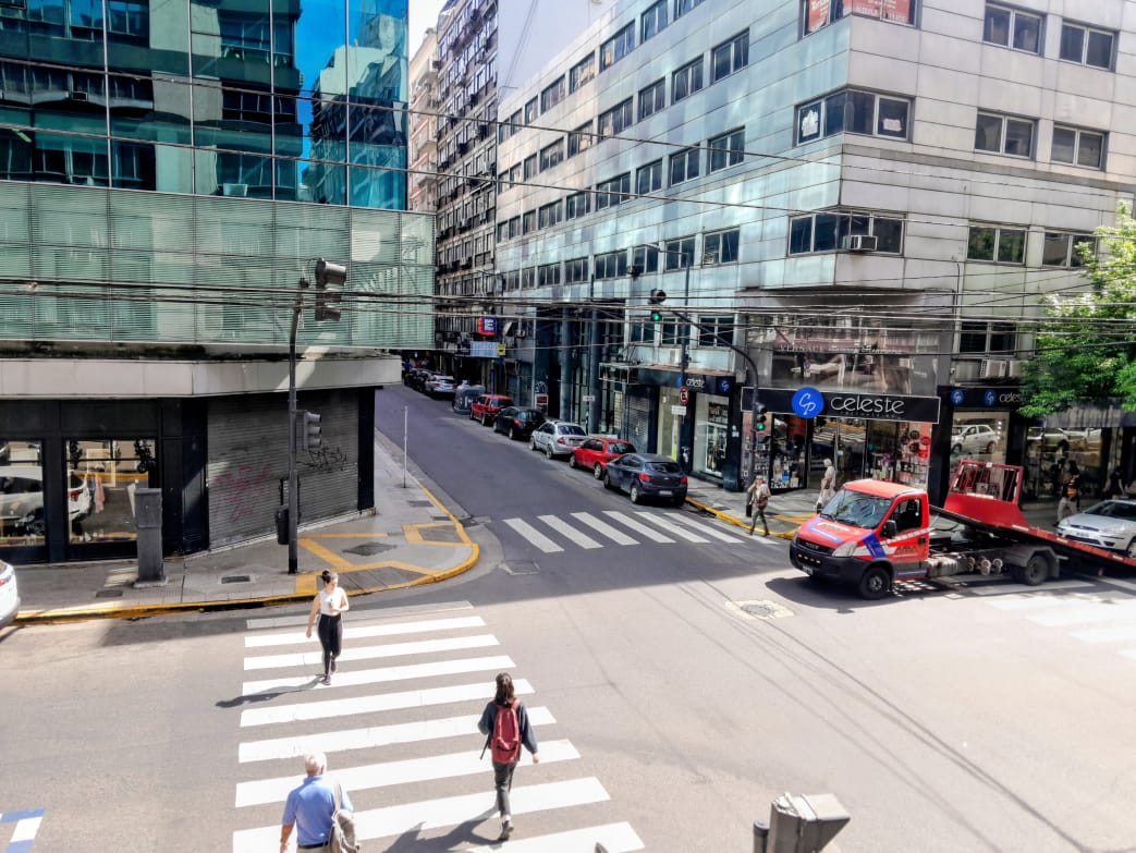 FOTO OFICINA LAVALLE 1506 -10