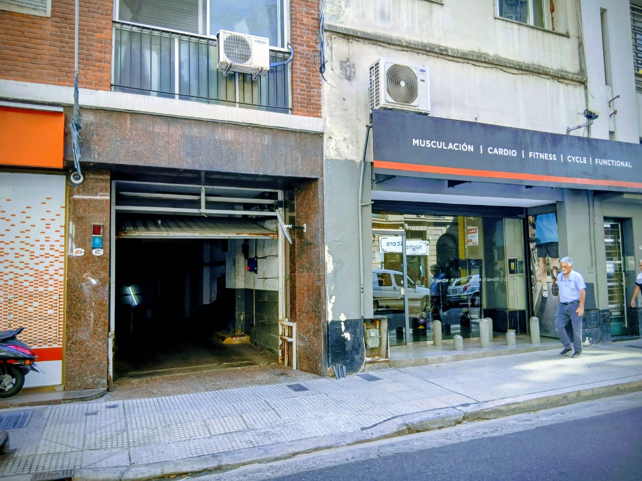 1-COCHERA PARANA 452