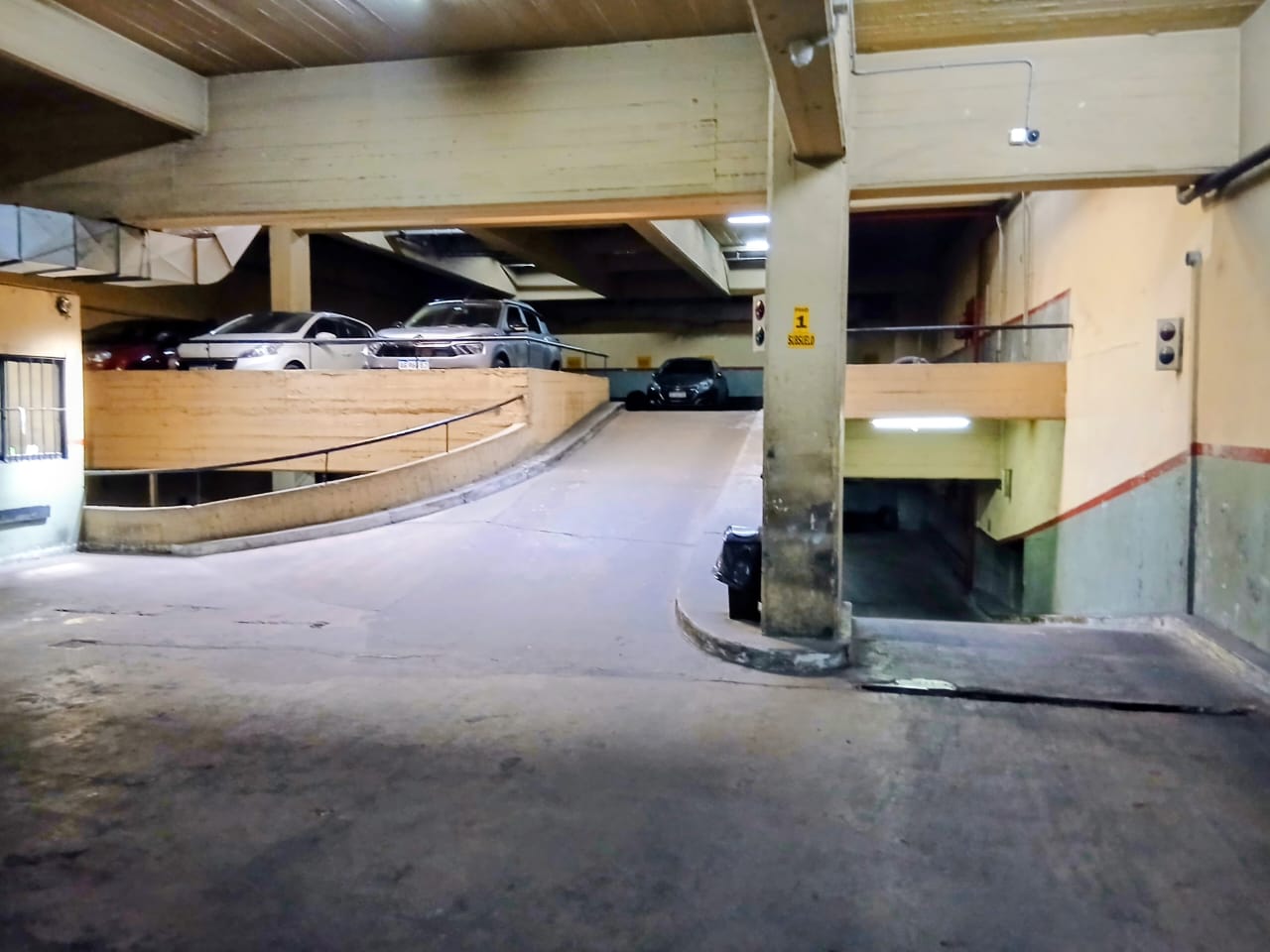 2-COCHERA PARANA 452