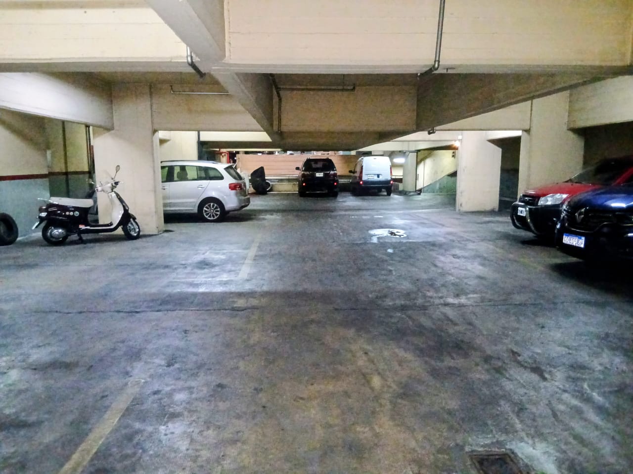 3-COCHERA PARANA 452